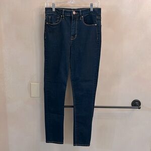 BDG High Rise Jeans. Size 29